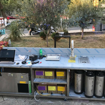 κινητό κοκτέιλ μπαρ στην παραλία